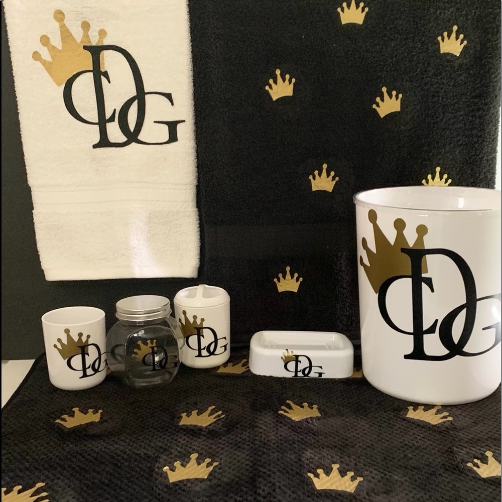 Custom 8pc Bathroom Set - Picture 4 of 4